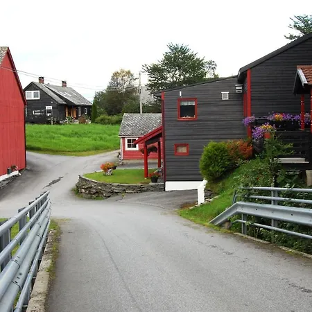 Haugo Utleige Gasthuis Voss